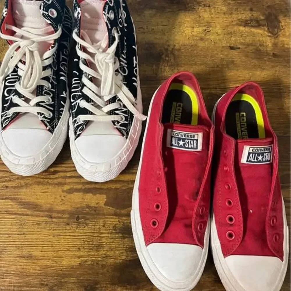 Converse Chuck Taylor bundle size 7.5 mens  and 8 mens